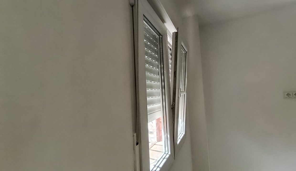 1753379835712