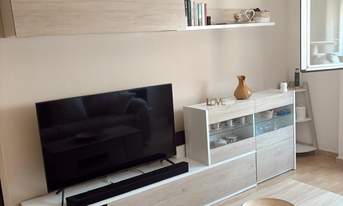 35e64000-78f2-40a2-a204-9c3664b51121