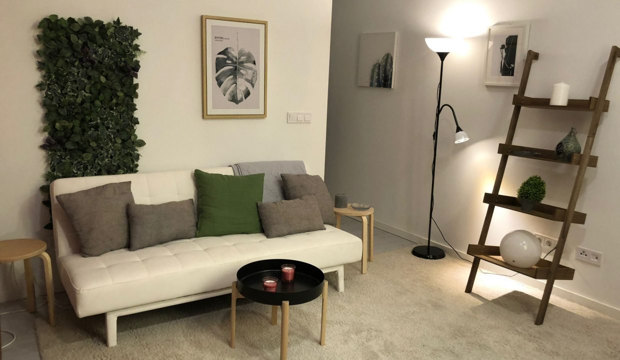 61beea36-0d35-49e4-9841-10c9efdeca0d