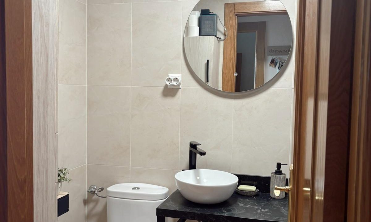 df086931-4fed-465b-af08-1600d6df4ca8