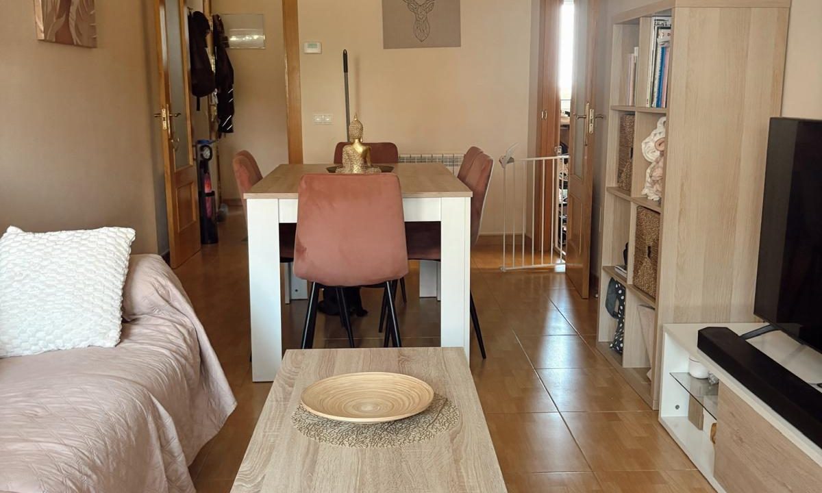 fc73f9bd-6133-4ebc-8a57-79b254d392c8